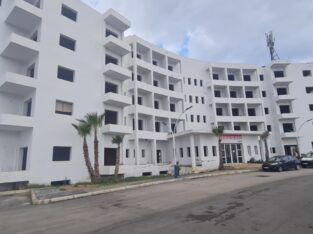 hôtel semi fini a vendre a cabo nergo