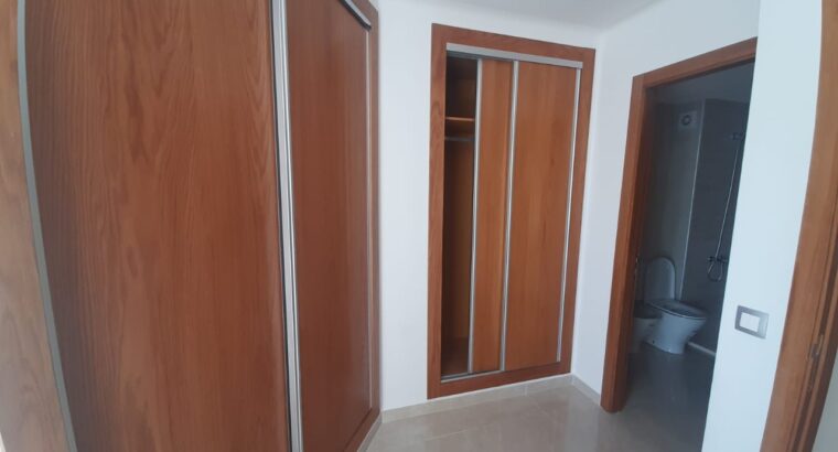 Appartement neuf a vendre au cour de tetouan