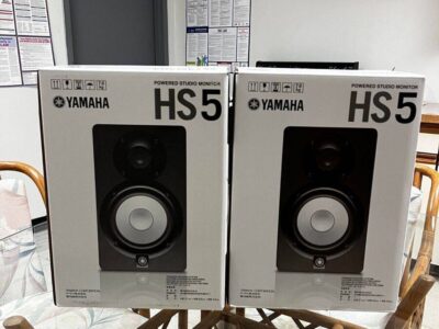 Yamaha HS5 speaker