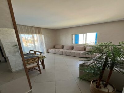 Appartement a vendre à mdiq bien équipé