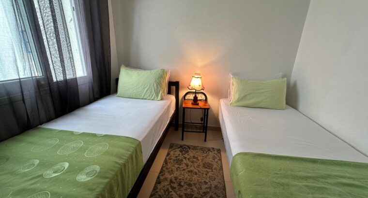 Appartement bien équipé vue sur piscine à louer