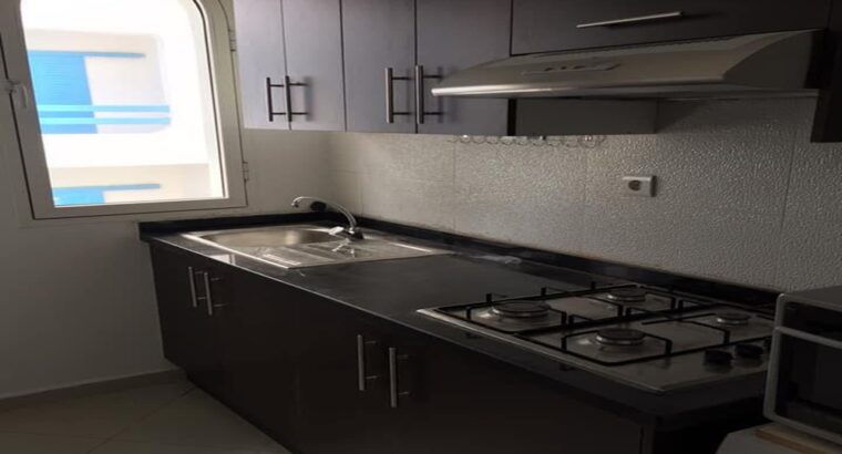 Appartement a vendre à mdiq bien équipé