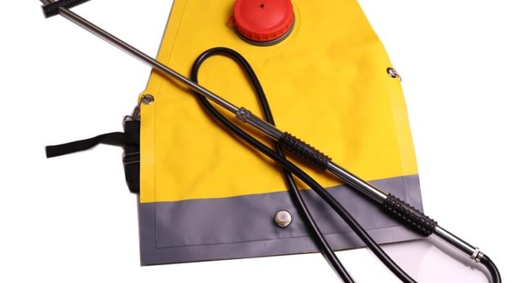 Batte à feu et seau dorsal salé feux de foret